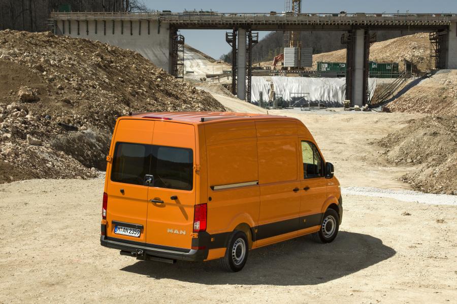  MAN TGE 3.100 Van 2017 года  (фото 7 из 9)